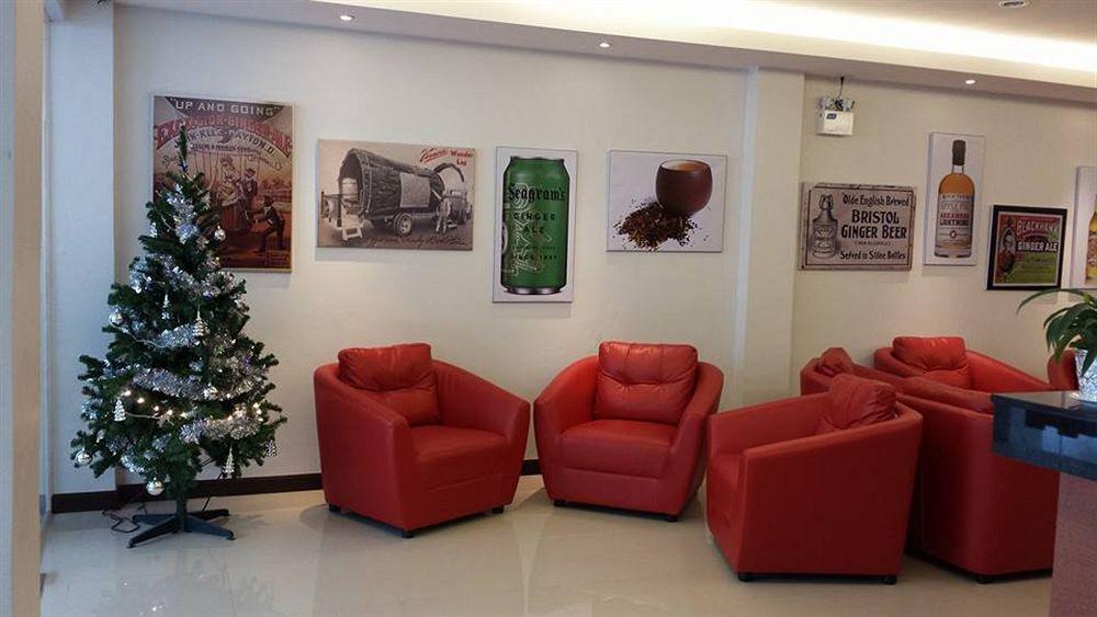 מלון Patong Oyo 373 Mc Ginger House מראה חיצוני תמונה