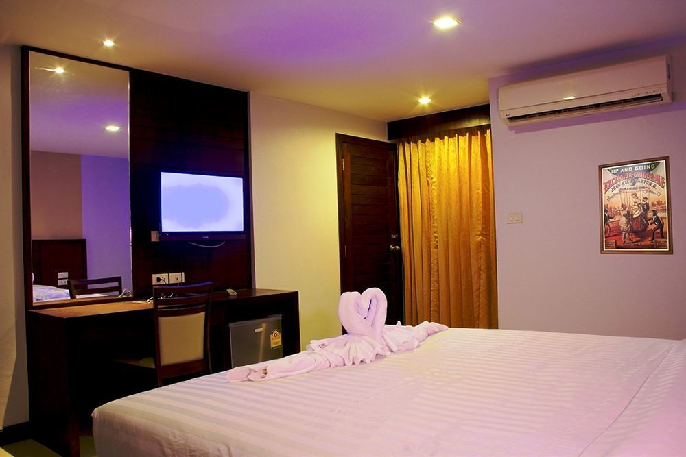 מלון Patong Oyo 373 Mc Ginger House מראה חיצוני תמונה