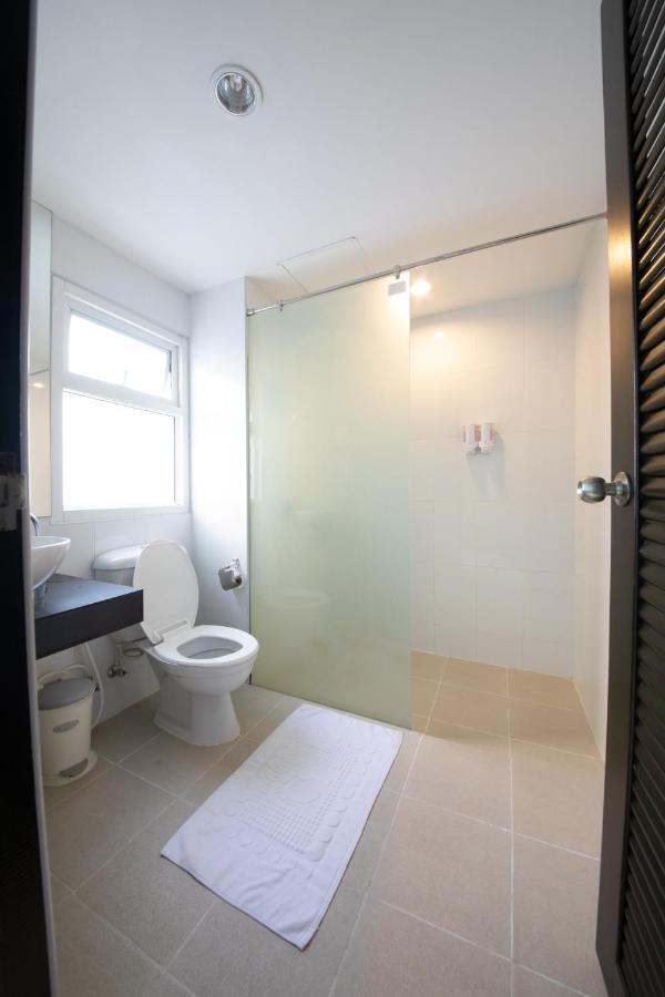 מלון Patong Oyo 373 Mc Ginger House מראה חיצוני תמונה